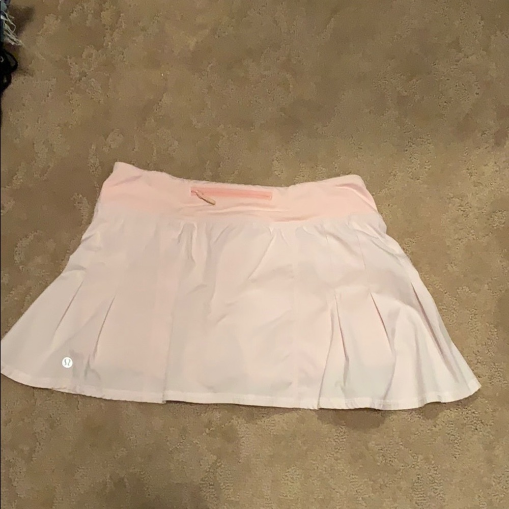 Light pink lulu skirt